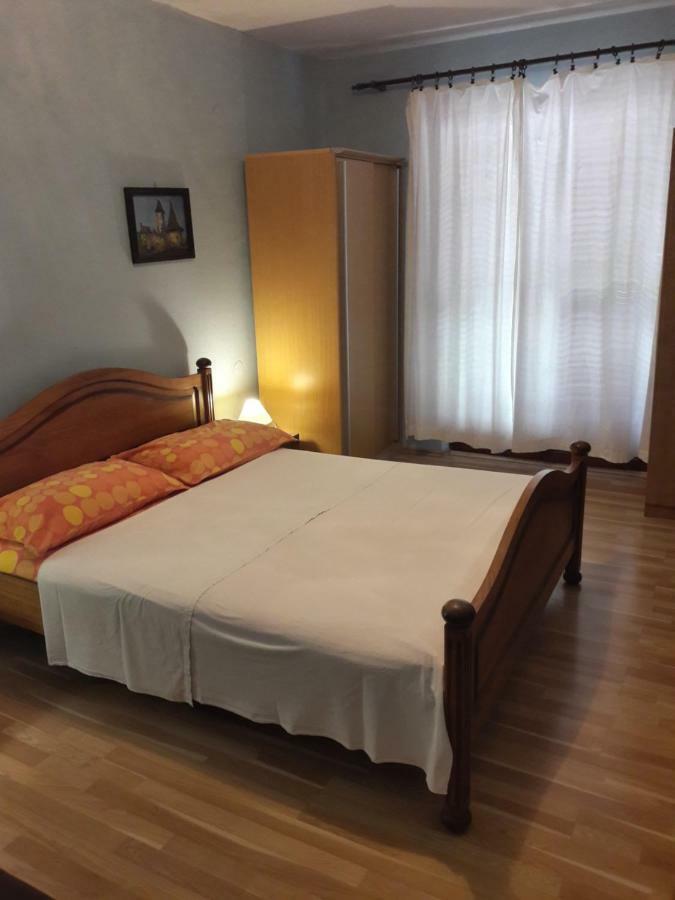 Apartments Antonio Stari Grad  Exterior photo